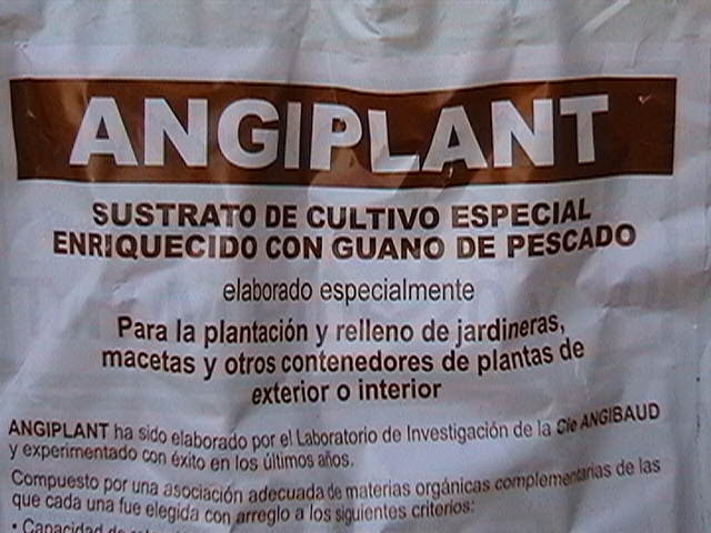 SUSTRATOS Y FERTILIZANTES